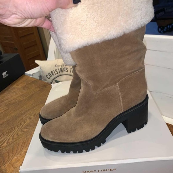 Marc Fisher Shoes - Like new Marc Fisher suede boots sz 9.5